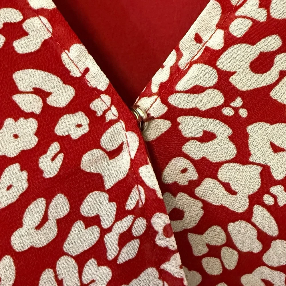 Elegant Red and White Animal Print Patterned Long Sleeve Dress by PrettyGarden - Picture 4 of 14